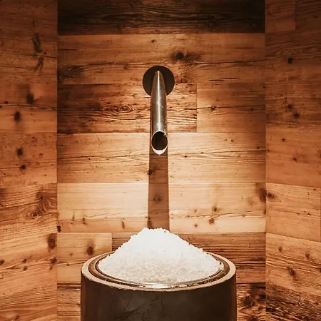 מלון Cristallo, A Luxury Collection & Spa, Cortina D 'ampezzo 5*