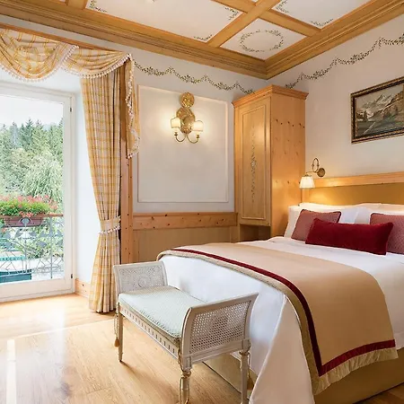 מלון Cristallo, A Luxury Collection & Spa, Cortina D 'ampezzo 5*