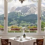 호텔 Cristallo, A Luxury Collection & Spa, Cortina D 'ampezzo 5*
